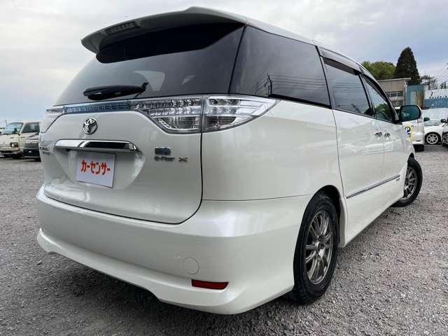 2009 Toyota Estima Hybrid – thumbnail 2