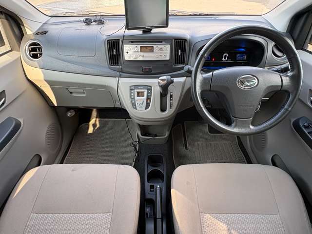 2011 Daihatsu Mira e:S – thumbnail 4