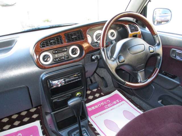 2000 Daihatsu Mira Gino – thumbnail 3