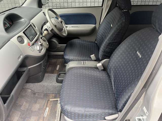 2006 Toyota Sienta – thumbnail 4
