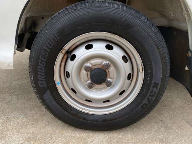 2004 Daihatsu Hijet Truck – thumbnail 2
