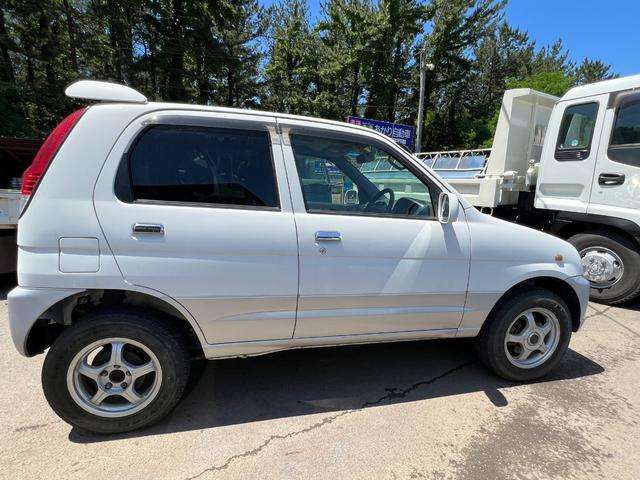 2004 Daihatsu Terios Kid – thumbnail 4