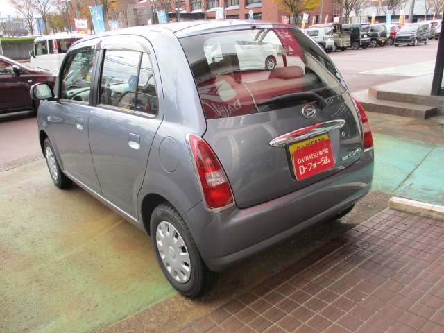 2005 Daihatsu Mira Gino – thumbnail 3