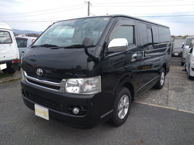 2009 Toyota Hiace