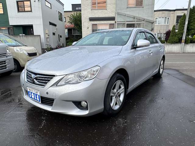 2010 Toyota Mark X – thumbnail 3