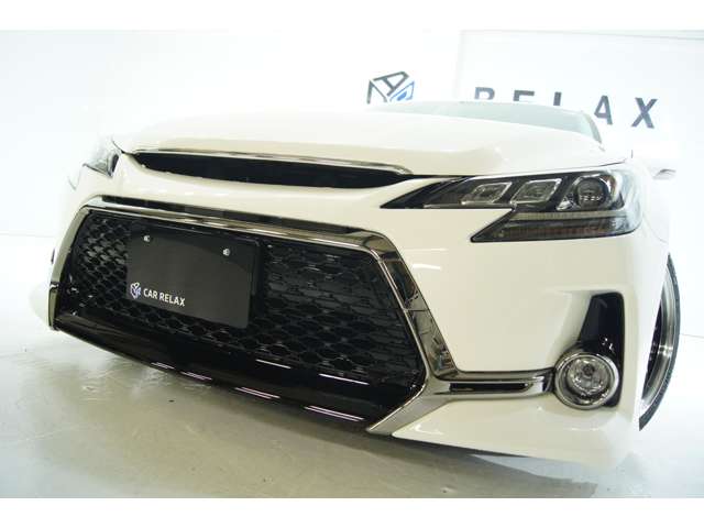 2010 Toyota Mark X – thumbnail 2