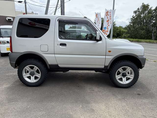 2005 Suzuki Jimny – thumbnail 4