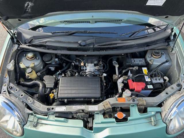 2004 Daihatsu Mira Gino – thumbnail 4