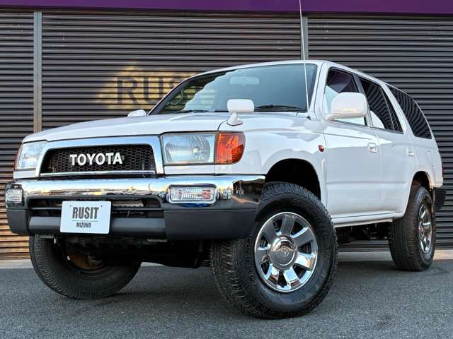1999 Toyota Hilux Surf – thumbnail 2