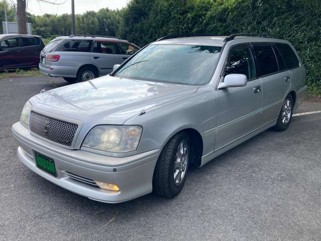 2005 Toyota Crown Estate – thumbnail 3