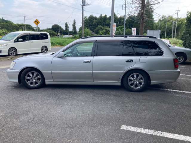 2005 Toyota Crown Estate – thumbnail 4