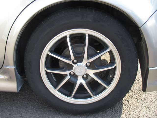 2006 Toyota bB – thumbnail 4
