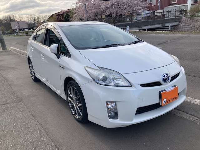 2010 Toyota Prius – thumbnail 3