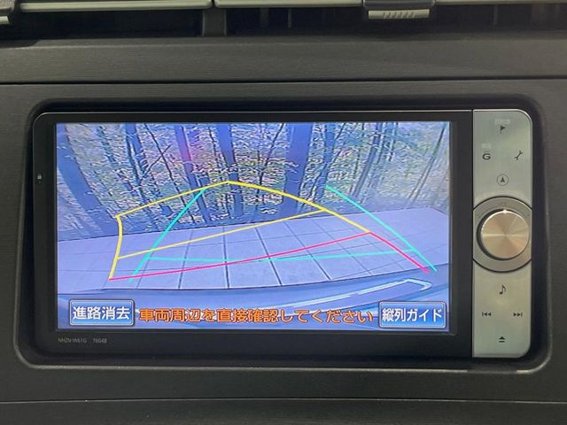 2011 Toyota Prius – thumbnail 4