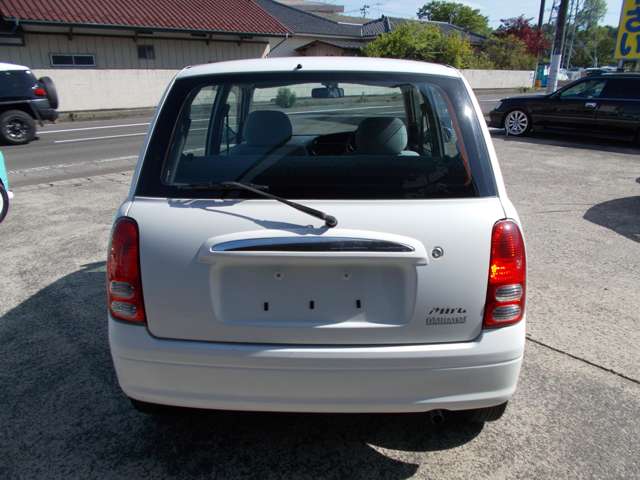 2001 Daihatsu Mira – thumbnail 4
