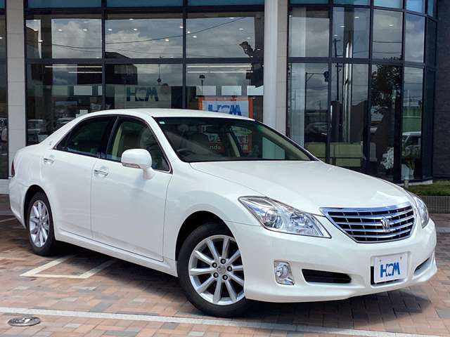 2008 Toyota Crown Royal – thumbnail 3