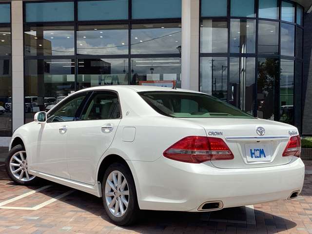 2008 Toyota Crown Royal – thumbnail 4
