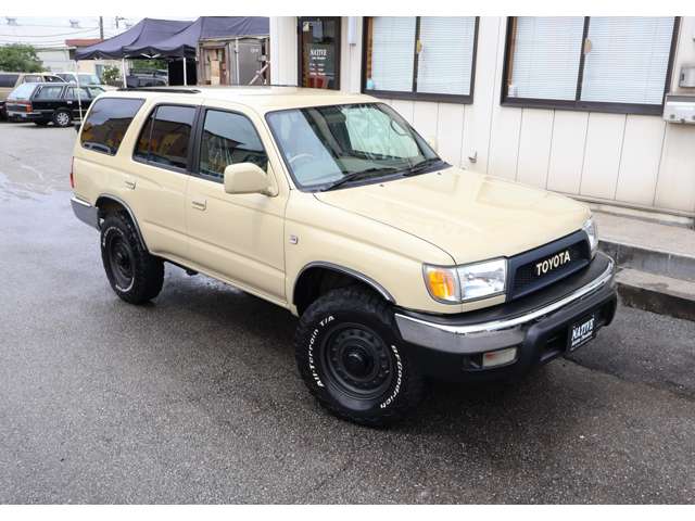 2000 Toyota Hilux Surf – thumbnail 2