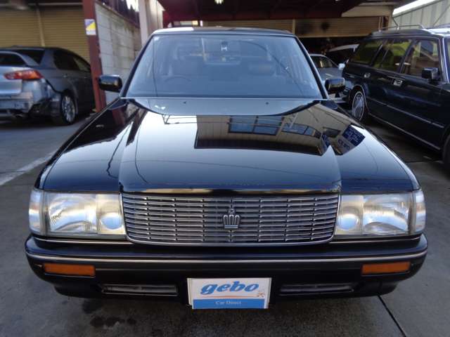 1992 Toyota Crown Sedan – thumbnail 2