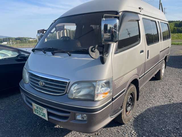2001 Toyota Hiace – thumbnail 3