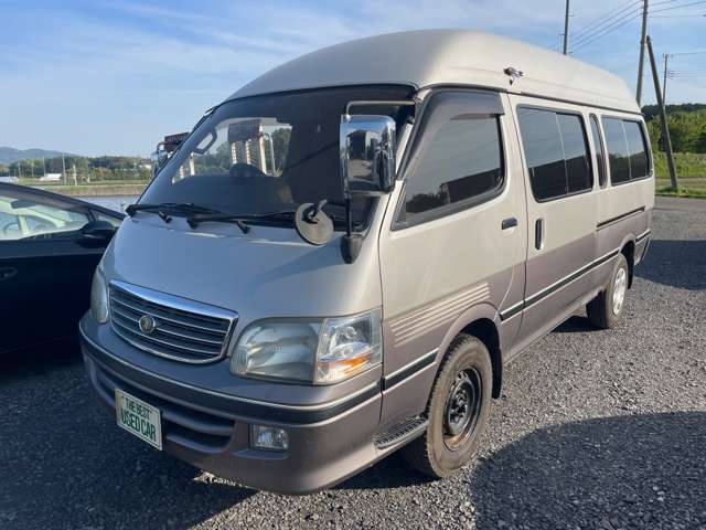 2001 Toyota Hiace – thumbnail 4