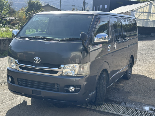 2008 Toyota Hiace – thumbnail 3