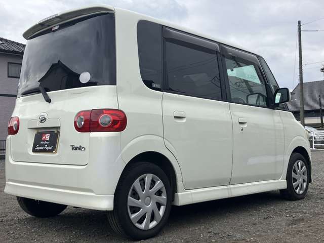 2006 Daihatsu Tanto – thumbnail 4