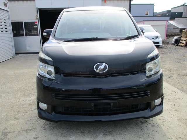 2009 Toyota Voxy – thumbnail 2