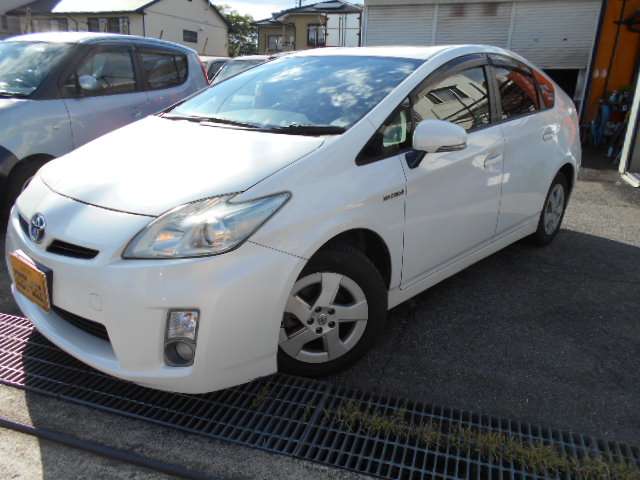 2010 Toyota Prius – thumbnail 3