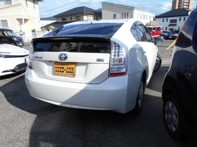 2010 Toyota Prius – thumbnail 4