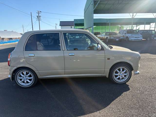 2002 Daihatsu Mira Gino – thumbnail 4