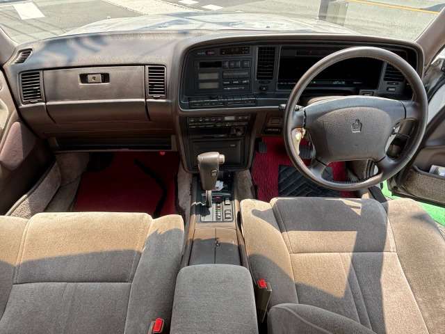 1991 Toyota Crown Sedan – thumbnail 3