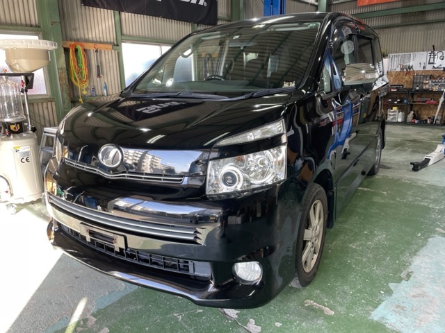 2009 Toyota Voxy