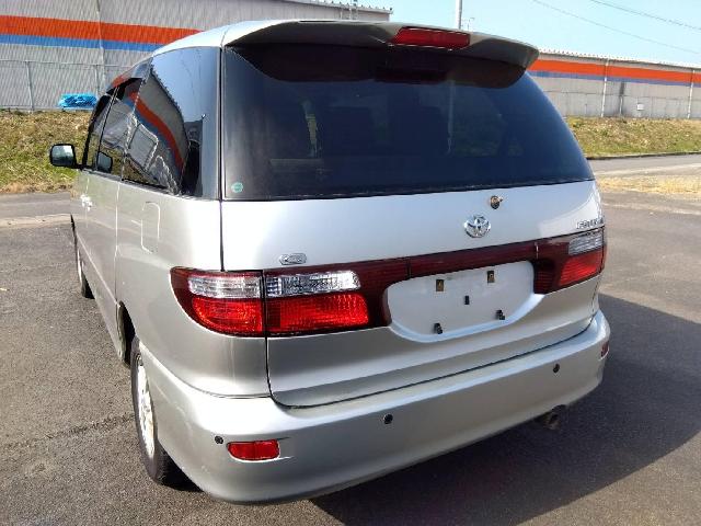 2000 Toyota Estima – thumbnail 2