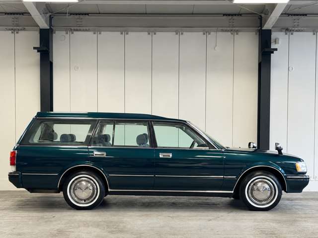 1996 Toyota Crown Wgn – thumbnail 4