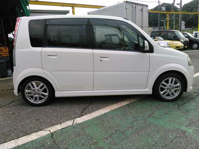 2006 Daihatsu Move – thumbnail 4