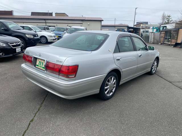 2003 Toyota Crown Royal – thumbnail 4