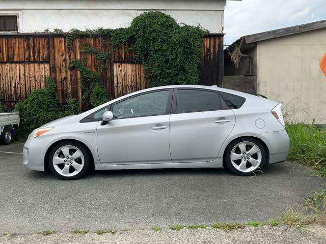 2010 Toyota Prius – thumbnail 4