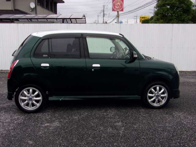 2005 Daihatsu Mira Gino – thumbnail 4