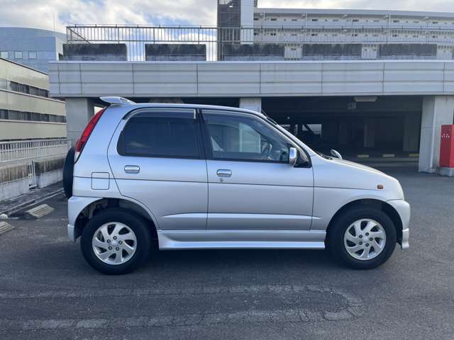 2002 Daihatsu Terios Kid – thumbnail 2