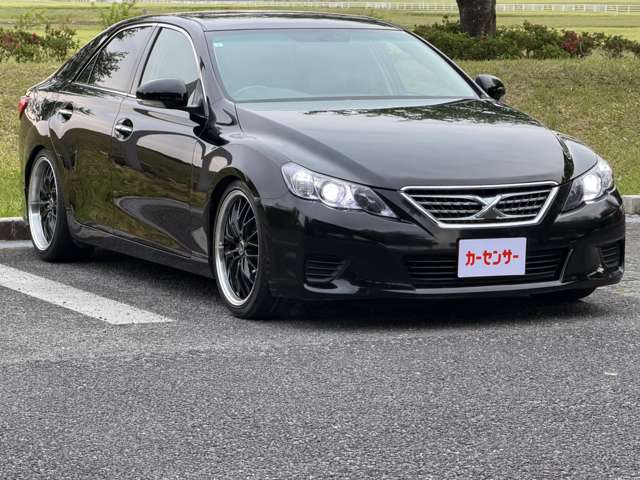 2010 Toyota Mark X – thumbnail 3
