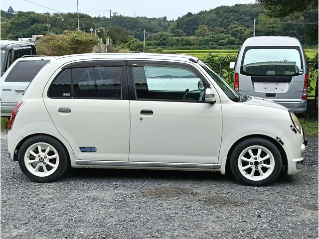 2006 Daihatsu Mira Gino – thumbnail 4