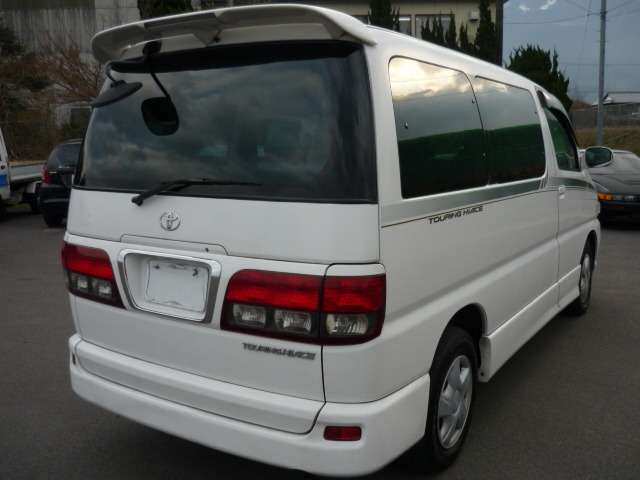 2000 Toyota Touring Hiace – thumbnail 2