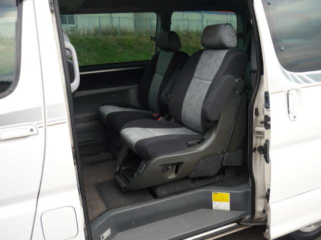 2000 Toyota Touring Hiace – thumbnail 4