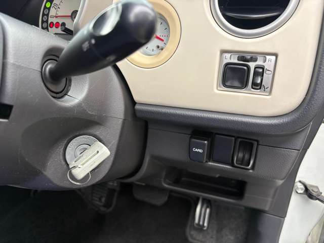 2005 Suzuki Alto Lapin – thumbnail 3