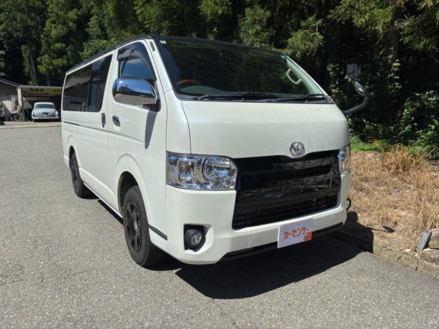 2010 Toyota Hiace