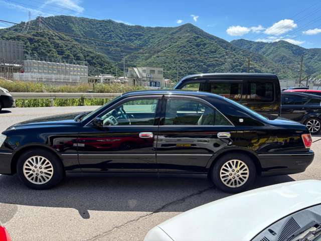 2000 Toyota Crown Royal – thumbnail 4