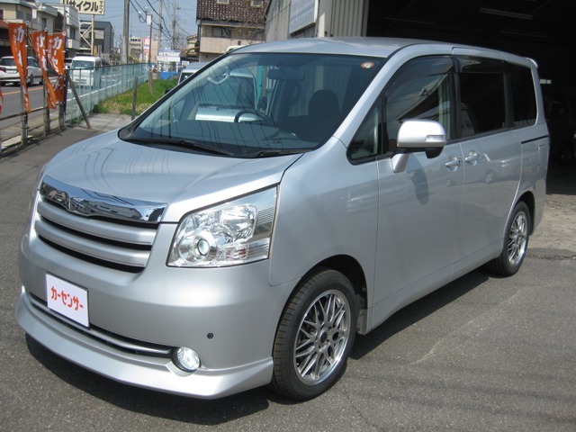 2008 Toyota Noah