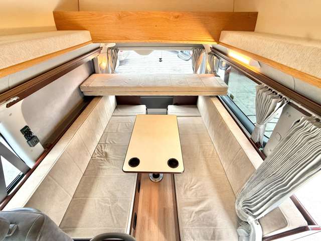 2008 Toyota Hiace – thumbnail 4