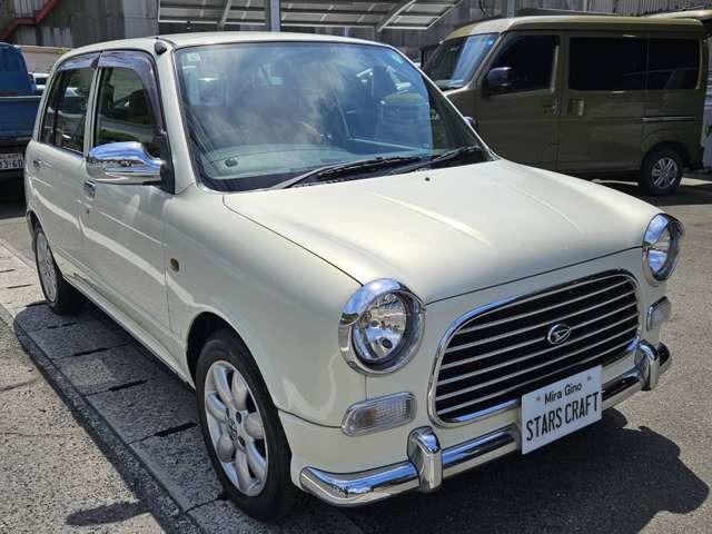 2001 Daihatsu Mira Gino